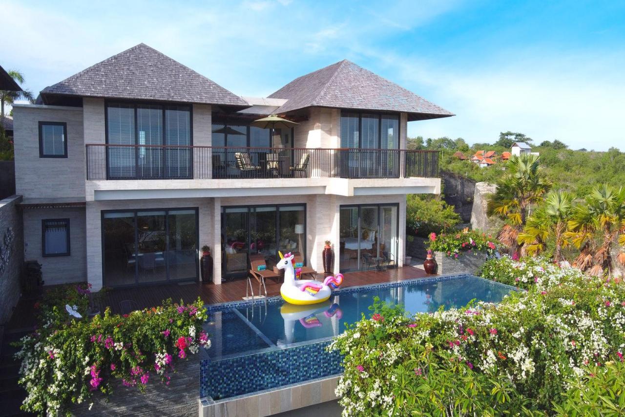 Moritz Palm Villa Ungasan  Exterior photo